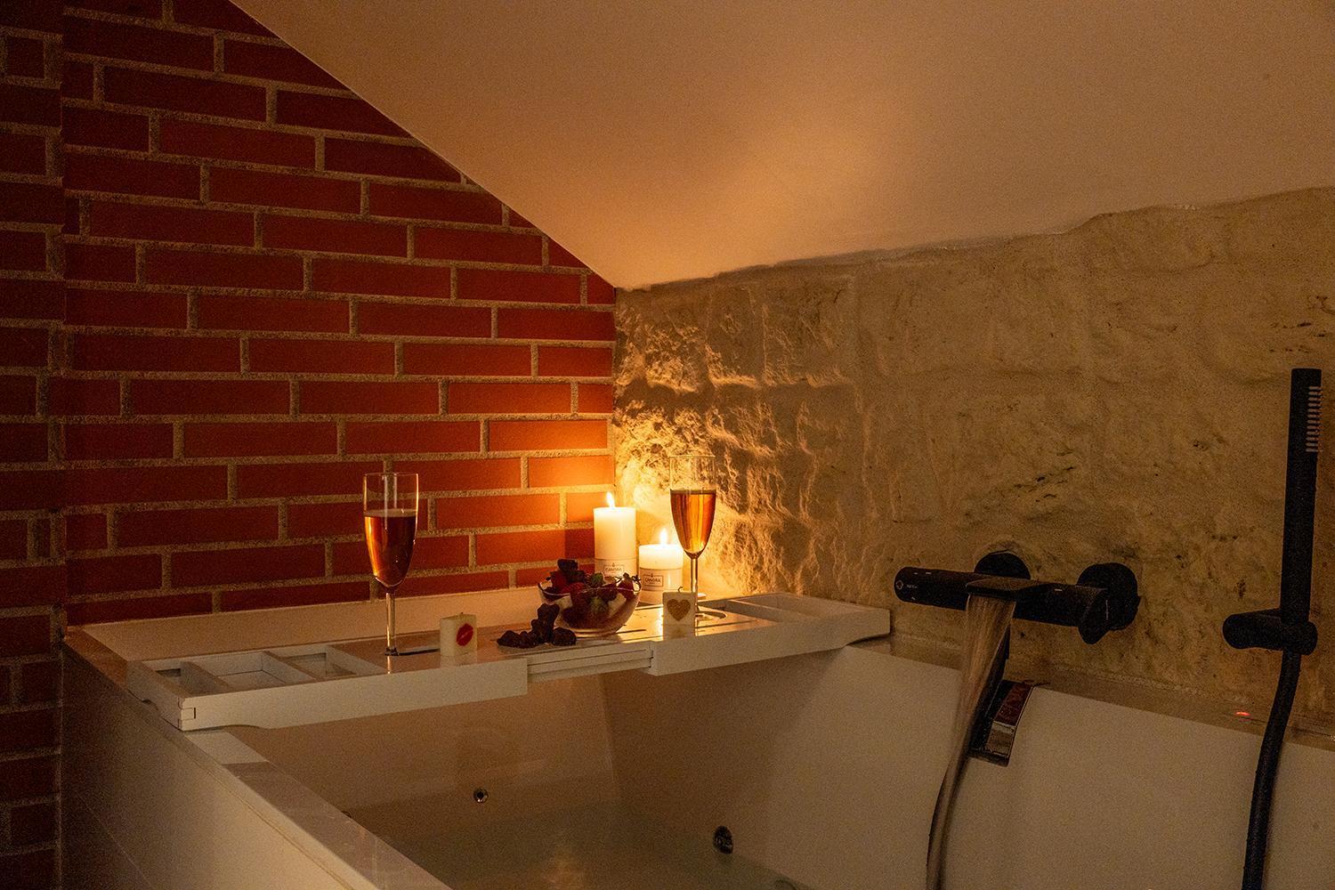 Evasion Chic, Spa Et Sauna Sous Les Toits Nancy Esterno foto